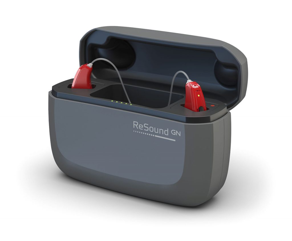 Hörgerät ReSound LiNX Quattro mit weltweit führender Akku-Technik, ideal auch zum Aufladen für unterwegs (Foto: ReSound)